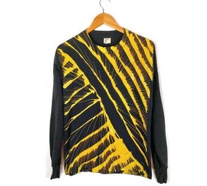 Black and yellow shi